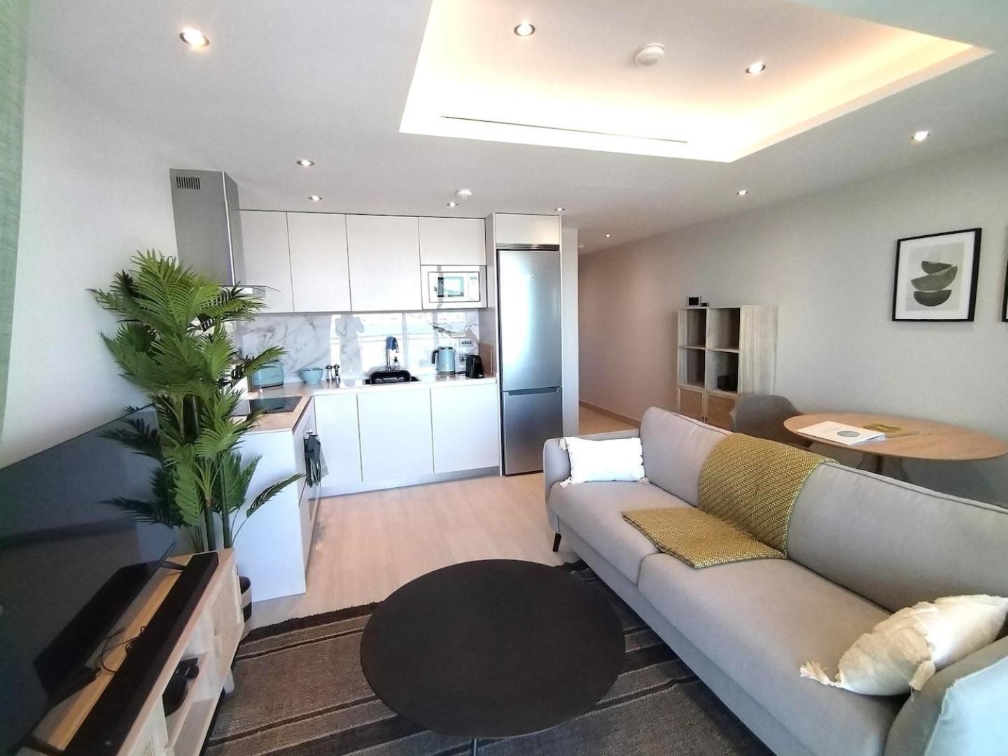 Marina Club Luxury Private Studio With Pool And Incredible Views Cebelitarık Dış mekan fotoğraf