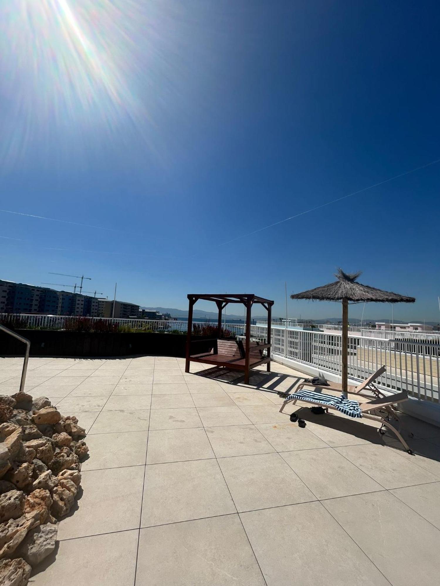Marina Club Luxury Private Studio With Pool And Incredible Views Cebelitarık Dış mekan fotoğraf