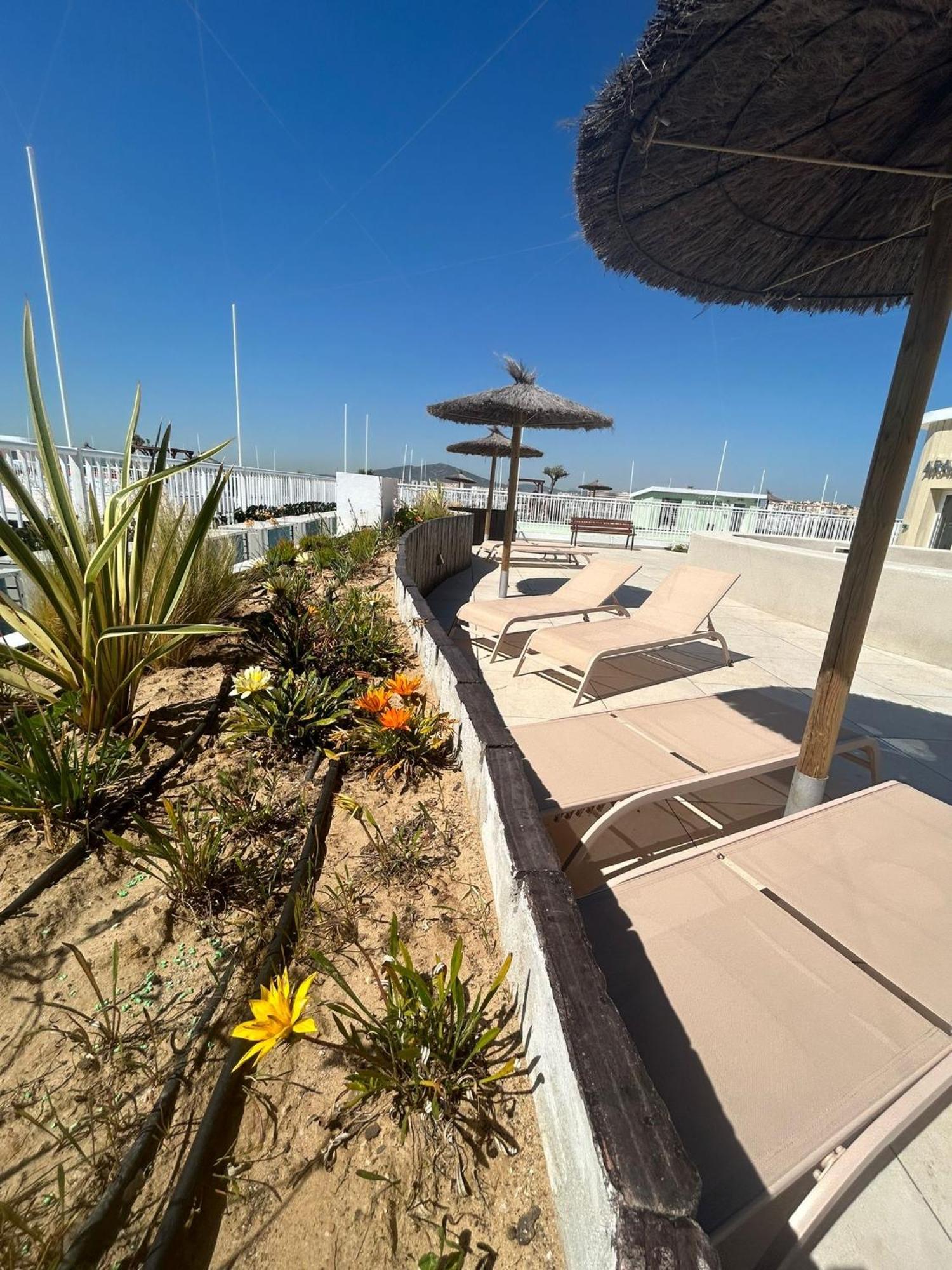 Marina Club Luxury Private Studio With Pool And Incredible Views Cebelitarık Dış mekan fotoğraf